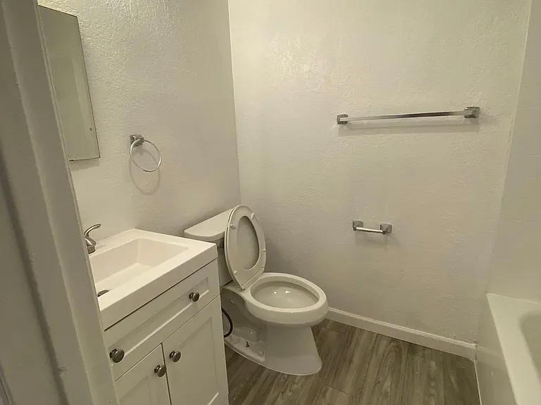 3501 Gatewood Ln — Photo 7