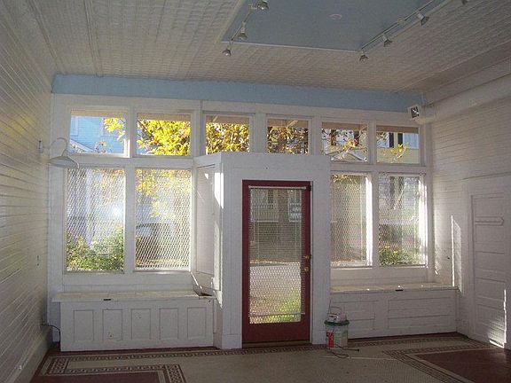 4th image of 418 E Duffy St #B