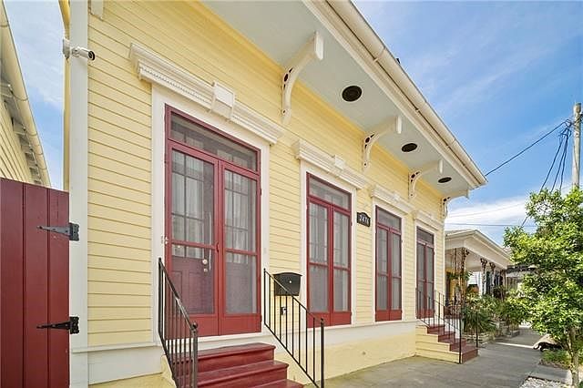 1st image of 2476 Dauphine St