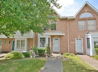 3009 Estate Dr, Oakdale, PA 15071