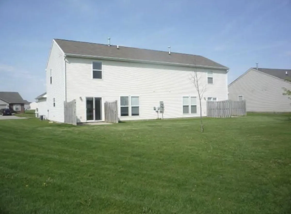 Building Photo - 3396 Hopkins Dr