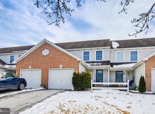 4074 Laurel Ln, Mount Joy, PA 17552