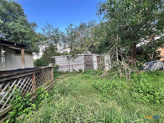 3rd image of 509 Pershing St