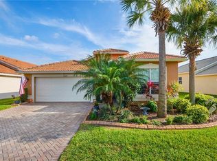 16049 Golden Lakes Dr, Wimauma, FL 33598