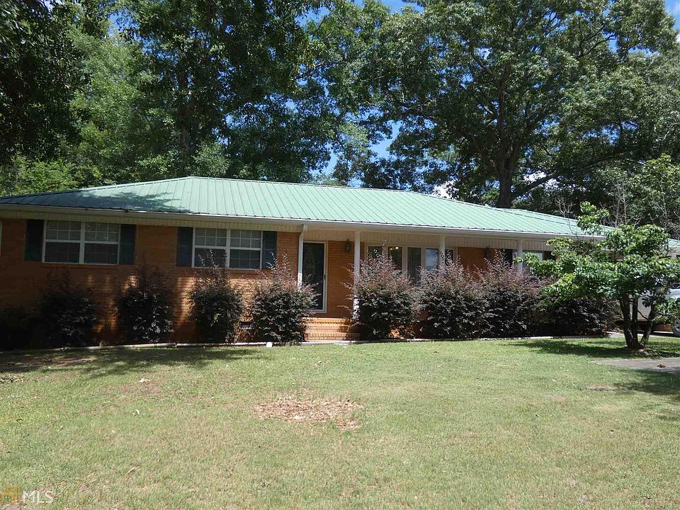 1st image of 651 Woodland Dr