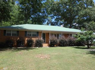 651 Woodland Dr, Sandersville, GA 31082