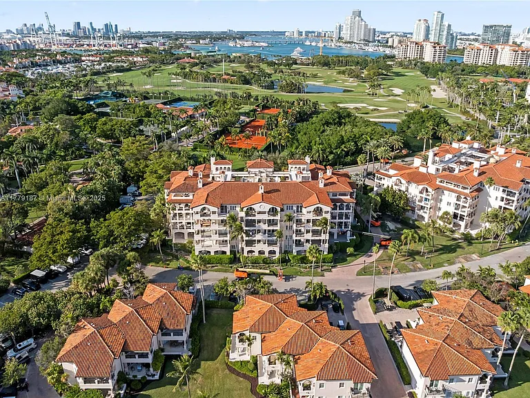 19133 Fisher Island Dr #19133 — Photo 4