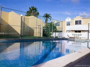 6825 SW 45th Ln APT 5, Miami, FL 33155