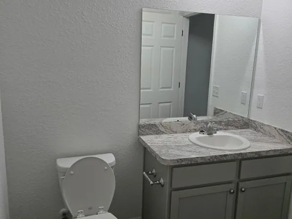 5 Locust Ter, Ocala, FL 34472