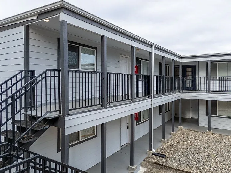 Melody Apartments — Photo 2