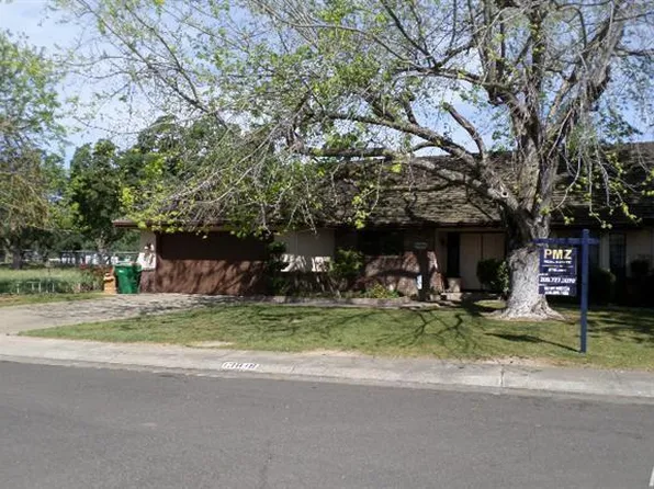 13819 E Mary Ann Way, Lockeford, CA 95237