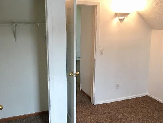 4th image of 610 Magnolia Ave E