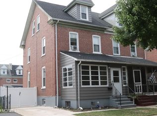 27 3rd Ave, Roebling, NJ 08554