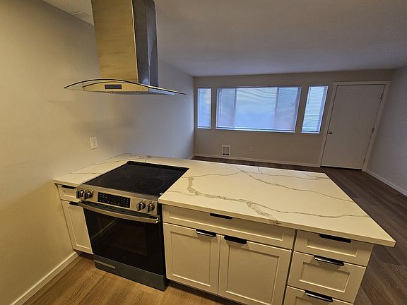 3rd image of 15404 10th Ave SW #B76fb53ba