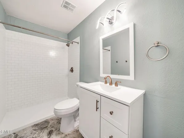 189 LAGUNA Drive E, Litchfield Park, AZ 85340