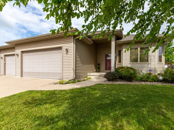 4942 Hemingway Dr, Ames, IA 50014