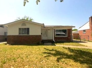 14741 Balsam St, Southgate, MI 48195