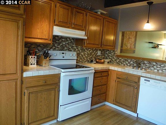 5th image of 1523 Ashwood Dr