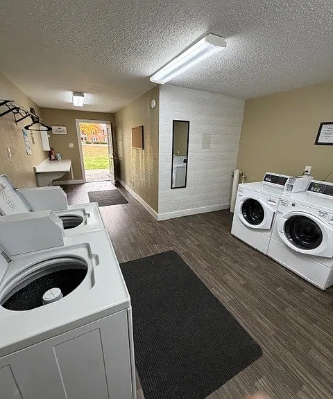 Sandpiper Apartments — Photo 25
