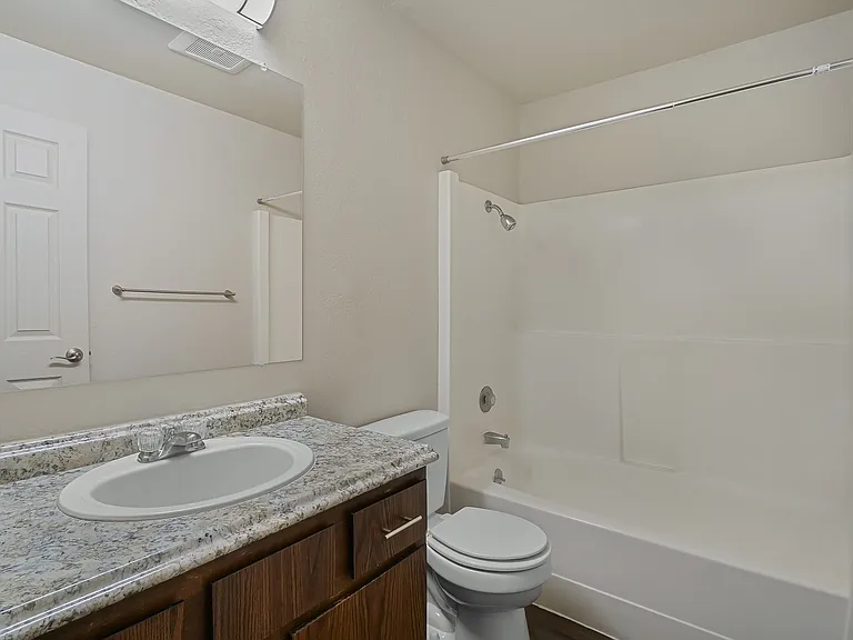 1x1 - Bathroom