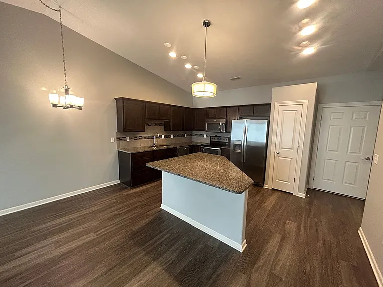 5974 Pinnacle Pl — Photo 2