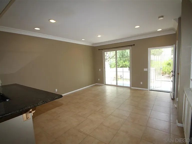 1528 Circle Ranch Way #68 — Photo 3