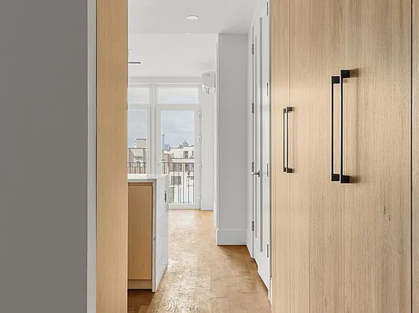 183 McGuinness Blvd Unit Penthouse 6c, Brooklyn, NY 11222