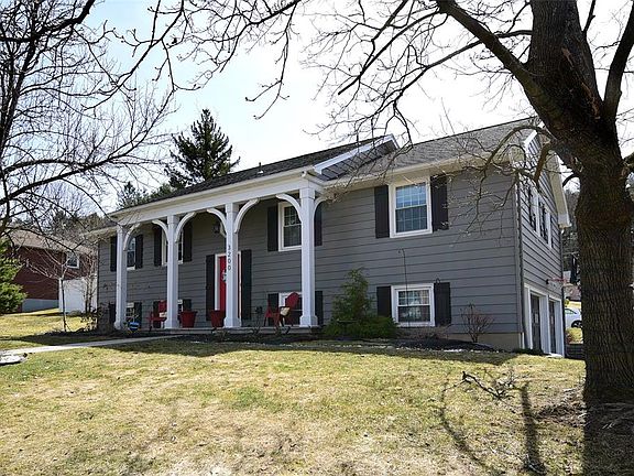 2nd image of 3200 Harwood Dr