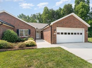 150 Wyndham Ct, High Point, NC 27265