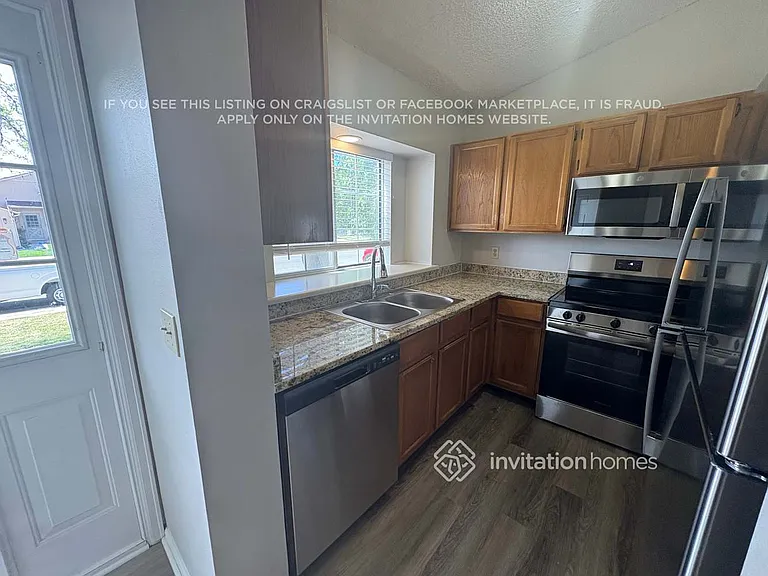 18923 E Carmel Dr — Photo 10