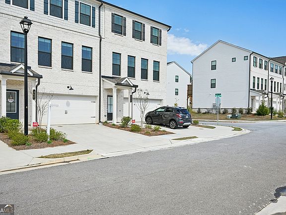 3rd image of 216 Wilder Ridge Way