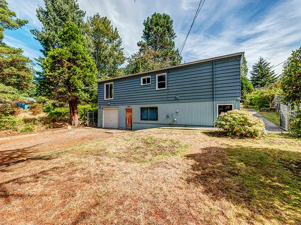 18026 10th Ave NE, Seattle, WA 98155