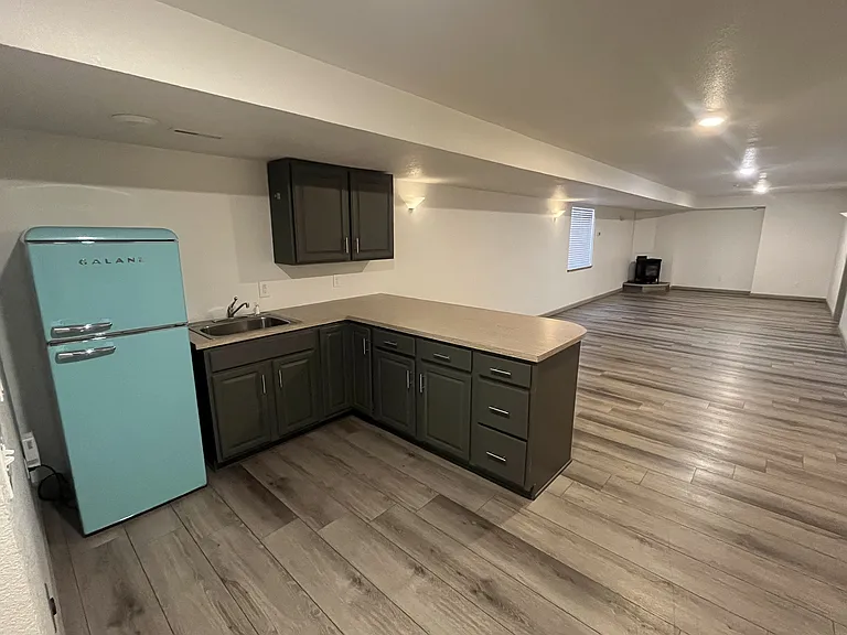 317 Victoria St — Photo 30