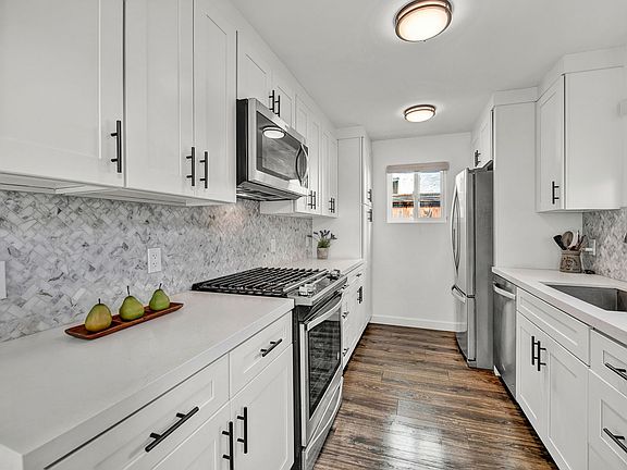 2nd image of 347 Walnut St