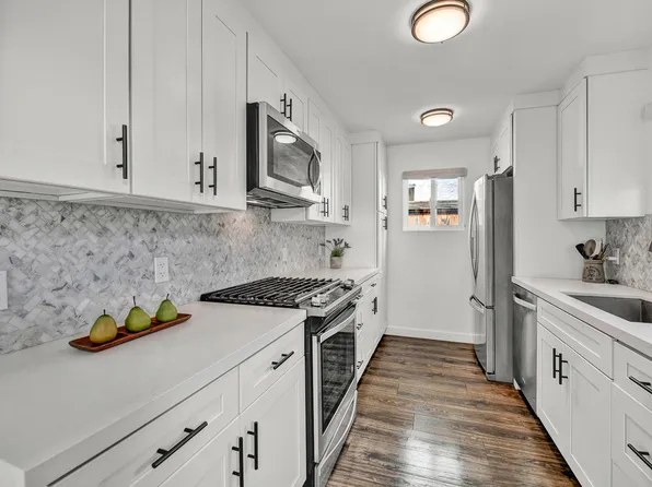 347 Walnut St, Newport Beach, CA 92663