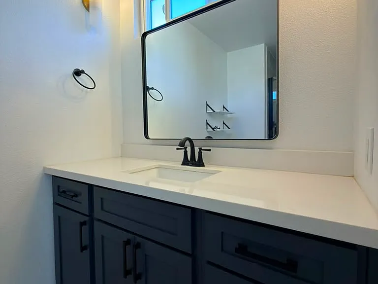 1811 Iris Way — Photo 21