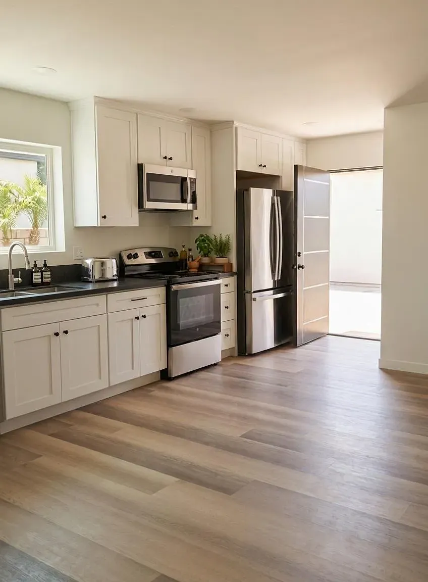 2 bed, 3.0 bath, 717 sqft, $3,500 — Photo 1
