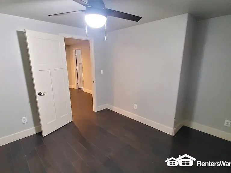 2225 S Cherry St — Photo 9