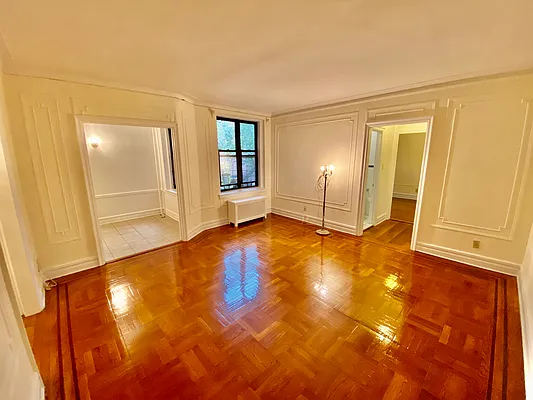 Rented by Solution Realty Services LLC | media 8