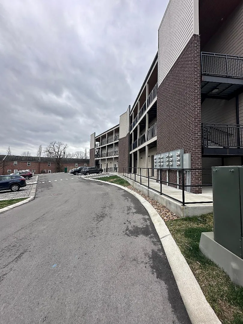 Building Photo - 1507 Porter Rd #204