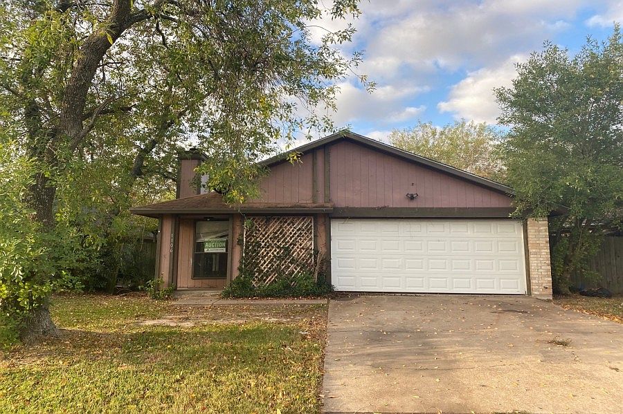 1st image of 1106 Braeswood Dr