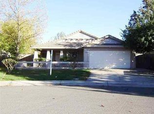 1975 Whispering Oaks Ct, Yuba City, CA