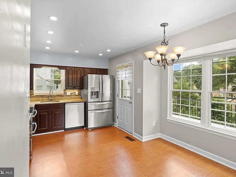 3818 Marquis Pl — Photo 10