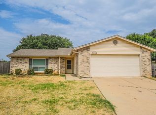 3705 South Ct, Fort Worth, TX 76133