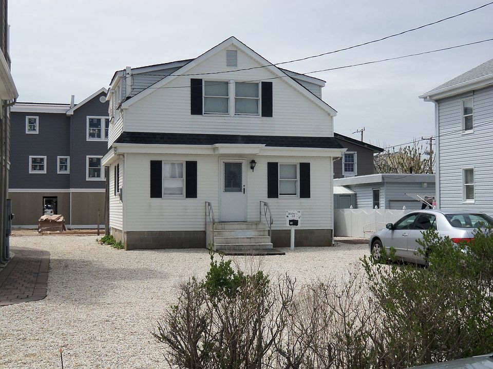 3 bedroom, 2 bath