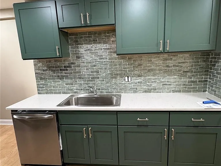 320 Fort Duquesne Blvd #19H — Photo 7