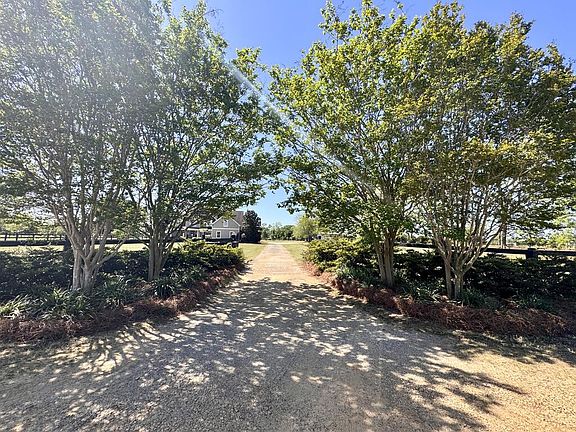 2nd image of 699 County Road 100