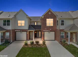 8310 Heywood Cir #7, Sterling Heights, MI 48312