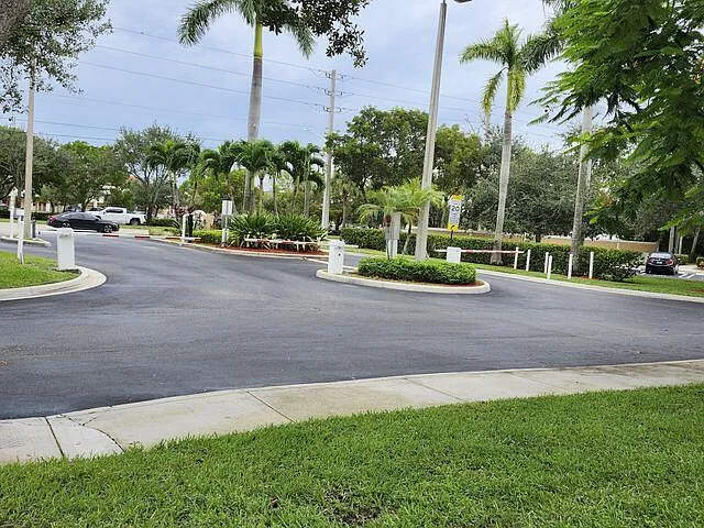 2 bed, 2.0 bath, 888 sqft, $1,875 — Photo 3