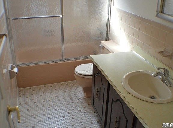 4th image of 24985 Beechknoll Ave